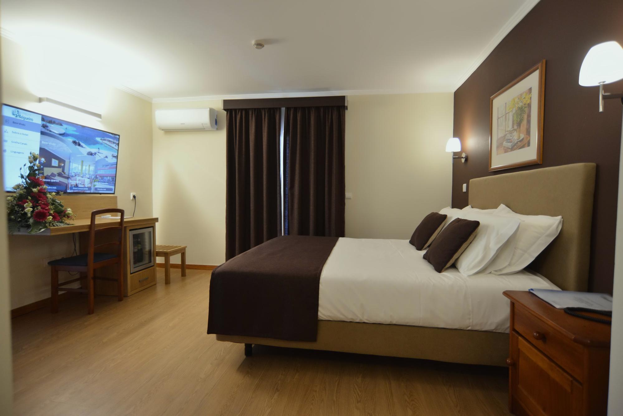 Hotel Salgueiro ポルト・モニス エクステリア 写真